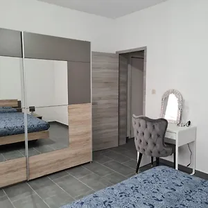 https://lharmonie-wifi-gratuit-2-chambres-parking-gratuit.brusselshotelsbook.com